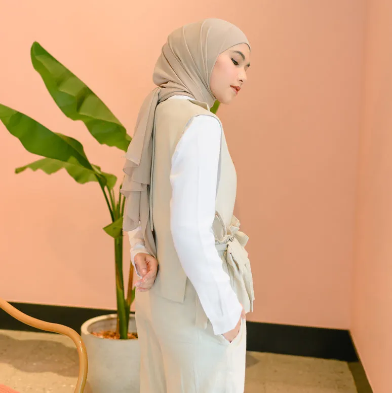 Kumi Vest Cream (Atasan Rompi Linen) Ukuran L