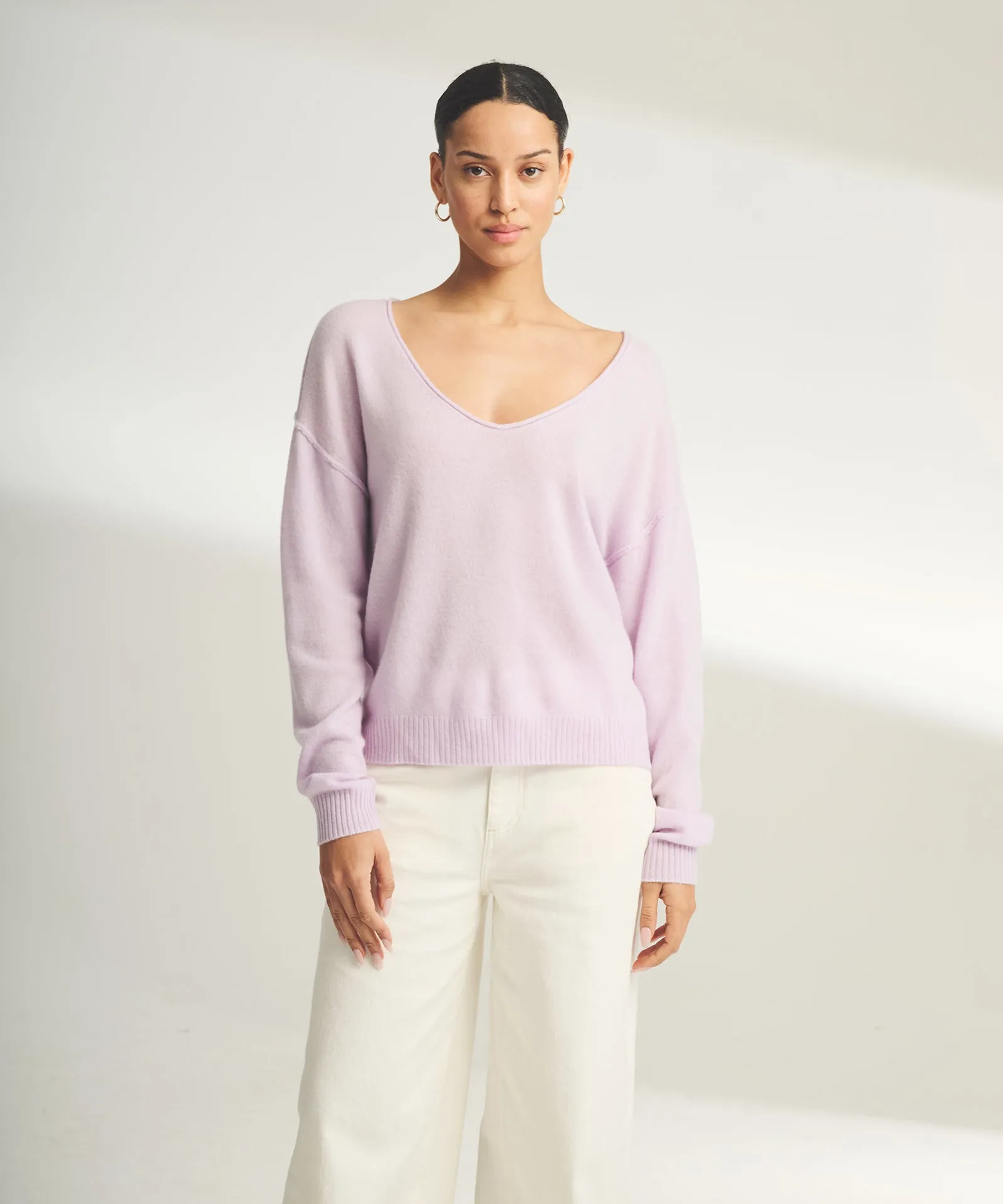 Lightweight Cashmere V-Neck Sweater