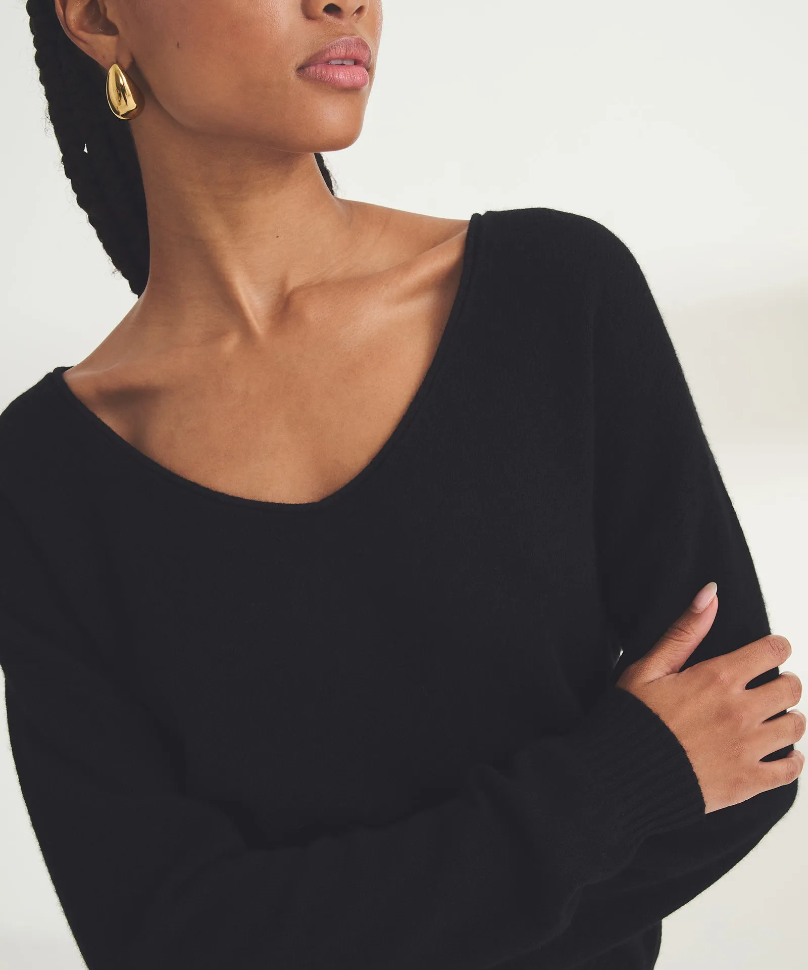 Lightweight Cashmere V-Neck Sweater