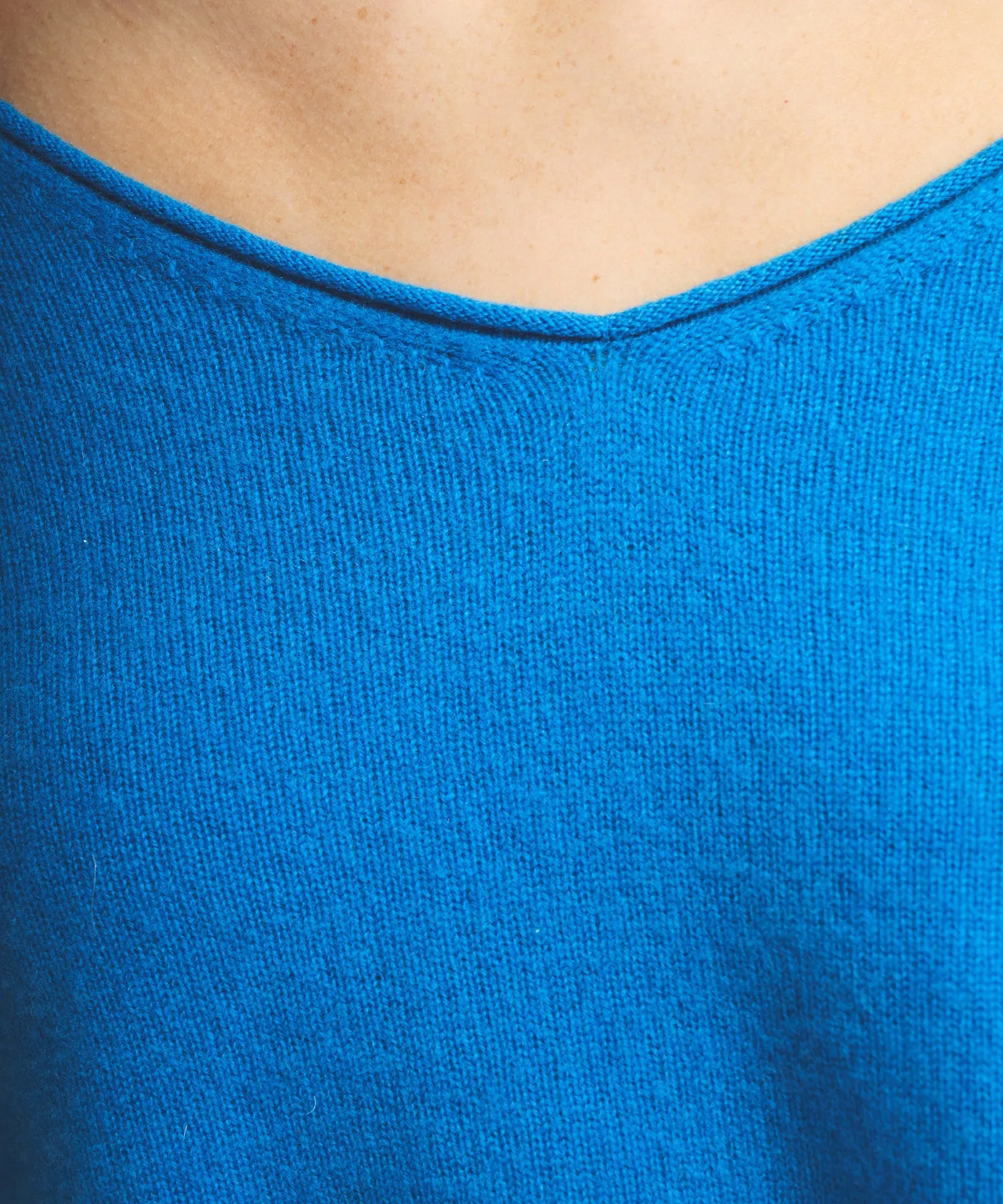 Lightweight Cashmere V-Neck Sweater