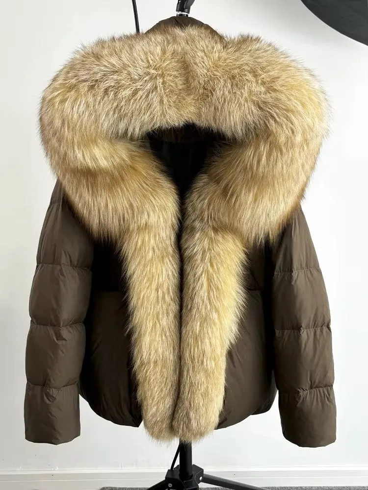 Luxe Warmth: Women's Duck Down Jacket with Natural Fur - Stylish Winter Comfort