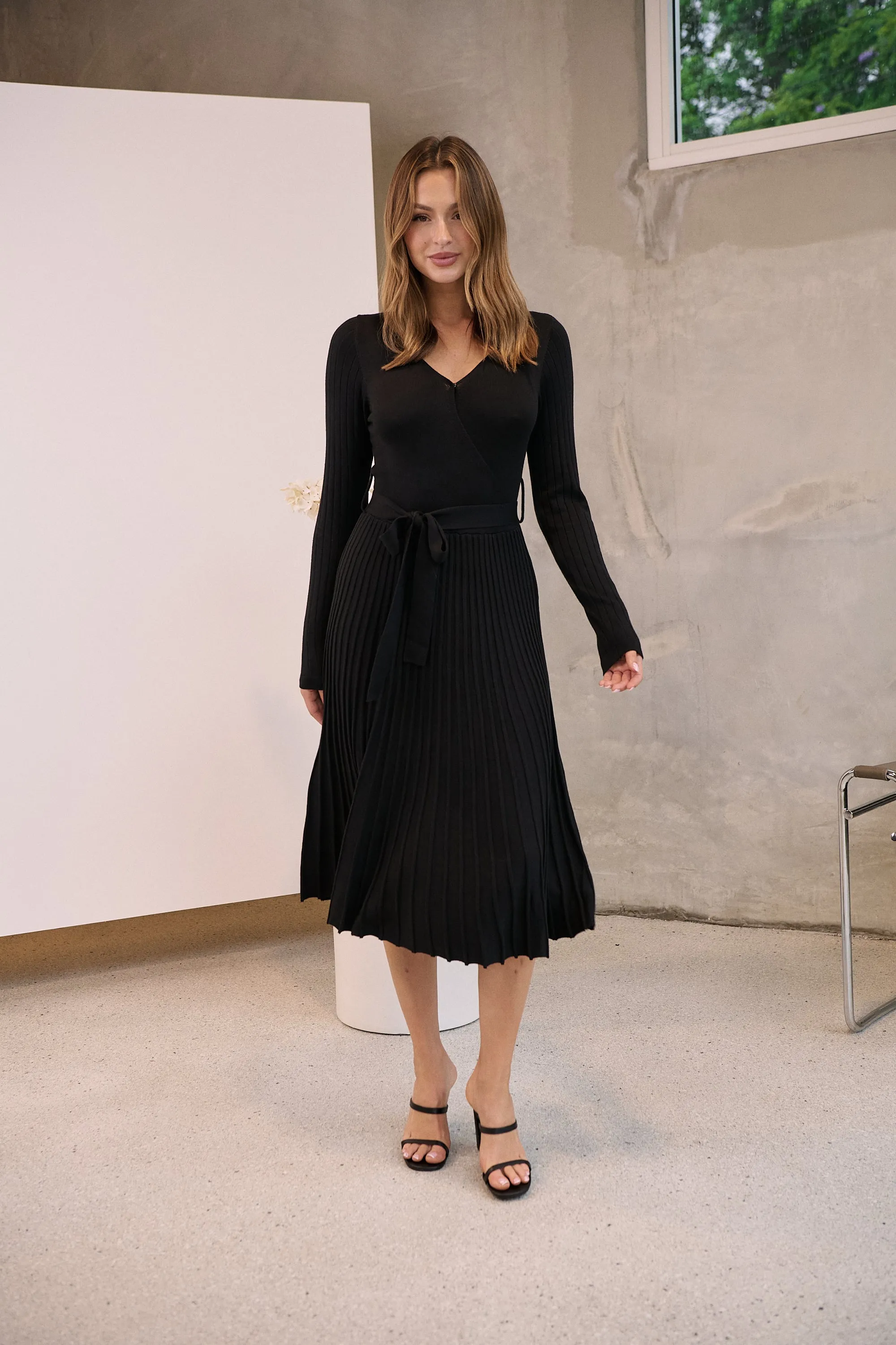 Parker Black Long Sleeve Pleated Knit Midi Dress