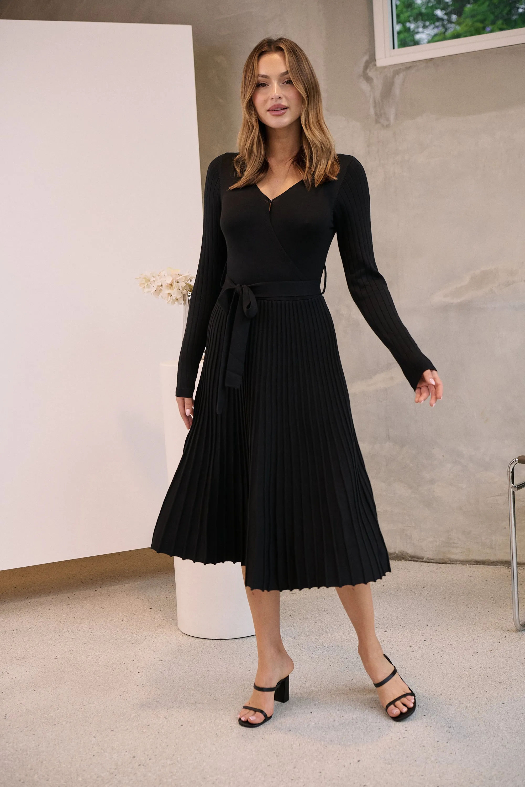 Parker Black Long Sleeve Pleated Knit Midi Dress